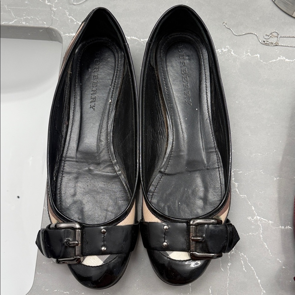 Burberry Black and Tan Flats with Buckle Detail